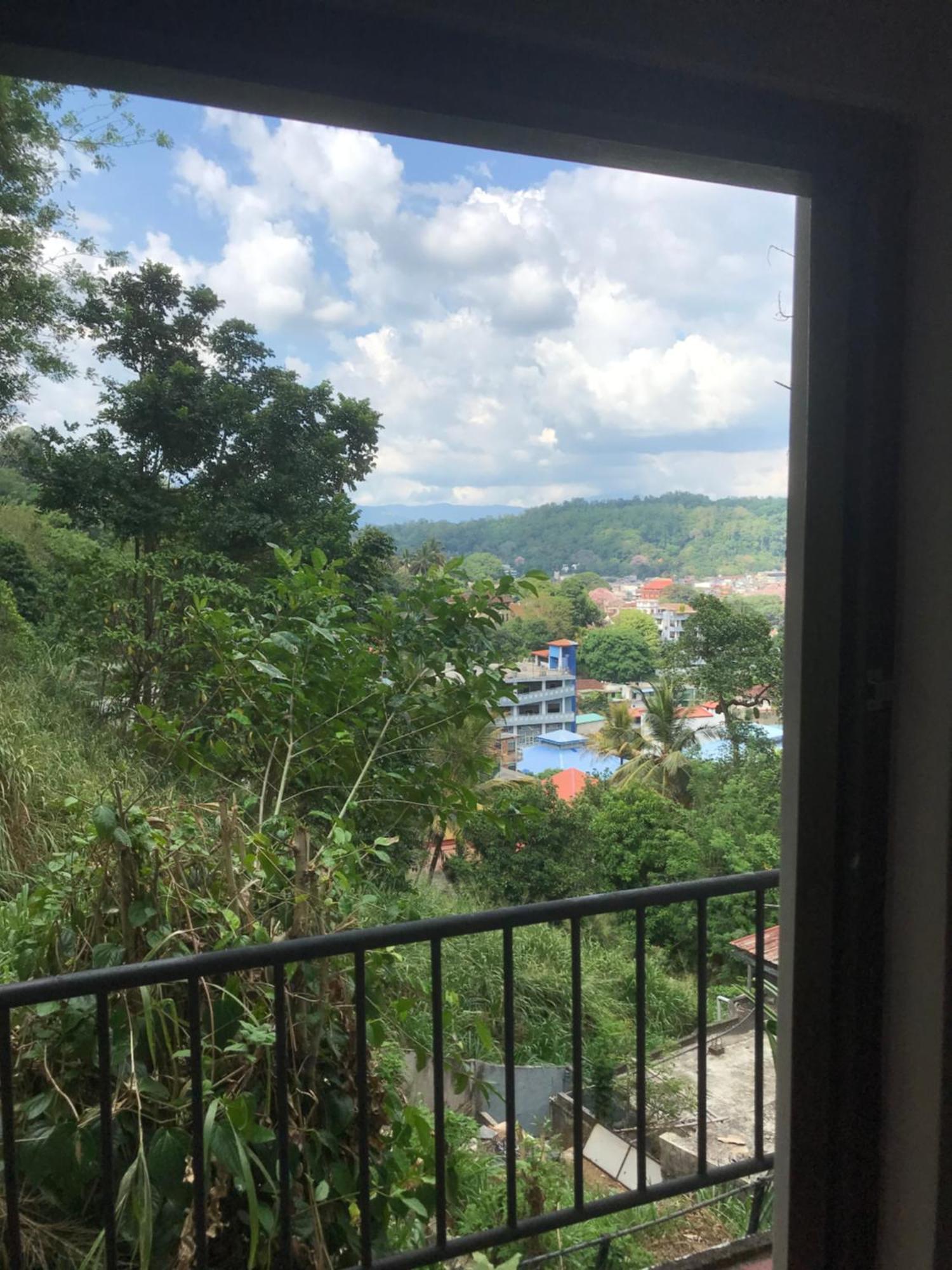 Pearl House Hotell Kandy Exteriör bild