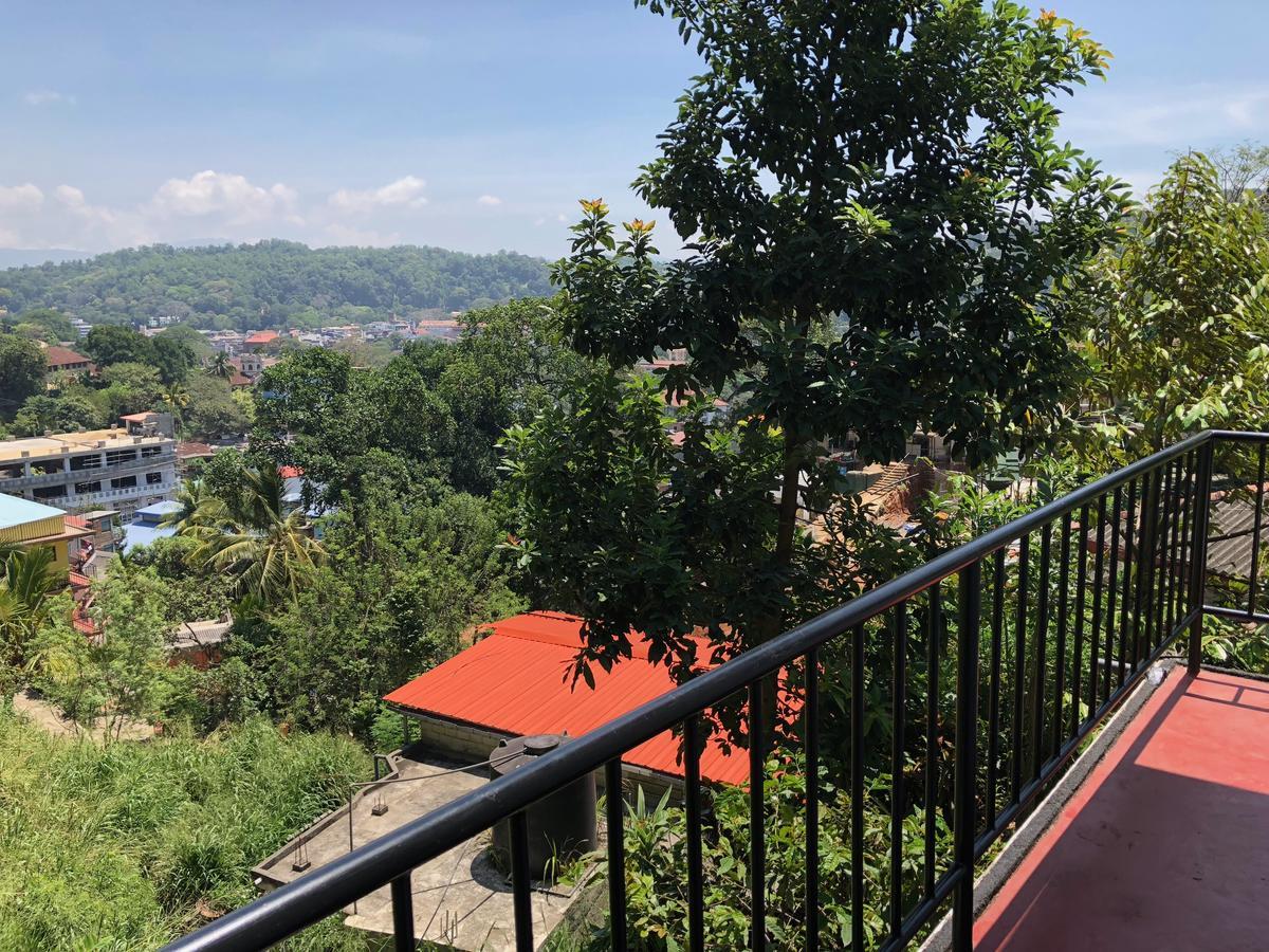 Pearl House Hotell Kandy Exteriör bild