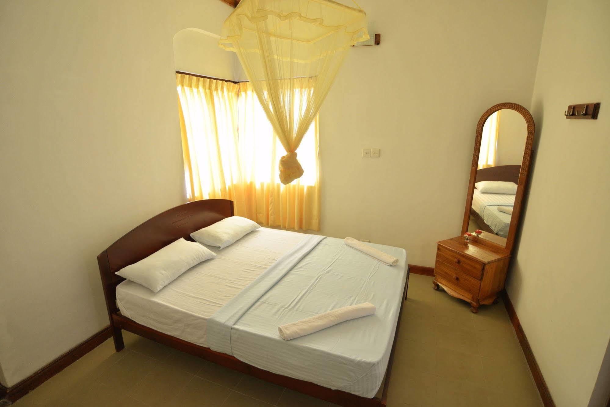 Pearl House Hotell Kandy Exteriör bild