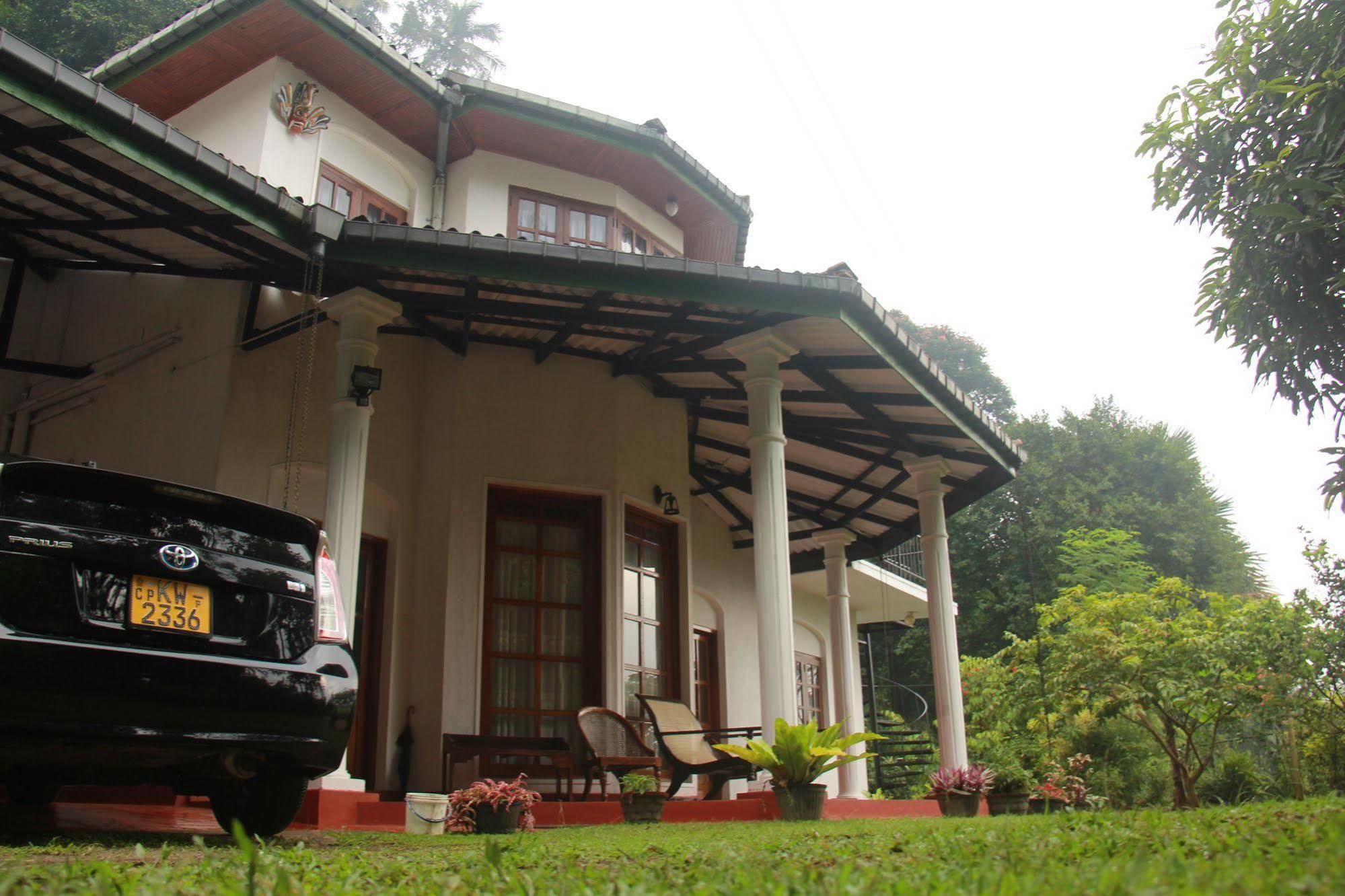 Pearl House Hotell Kandy Exteriör bild