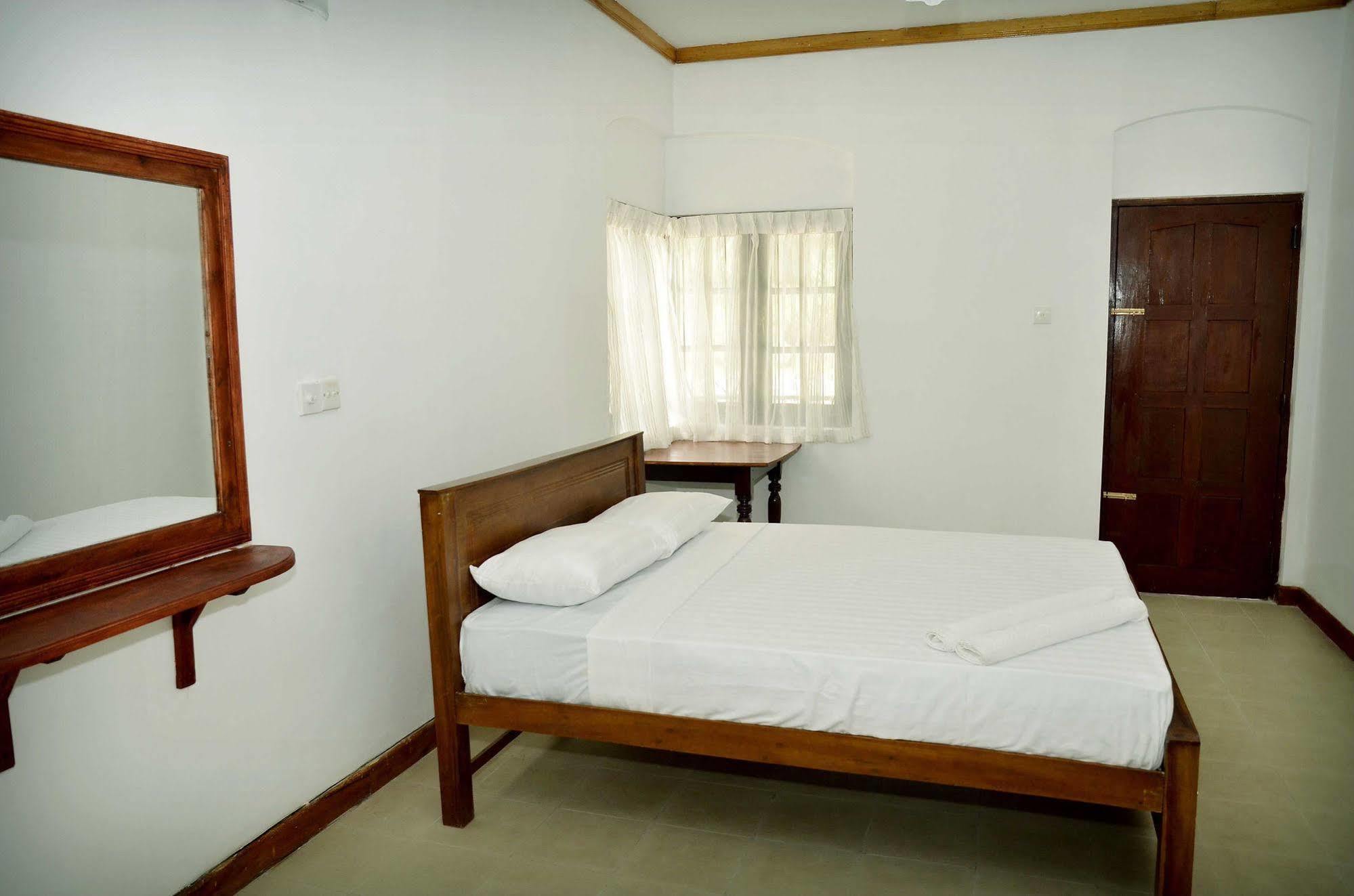 Pearl House Hotell Kandy Exteriör bild