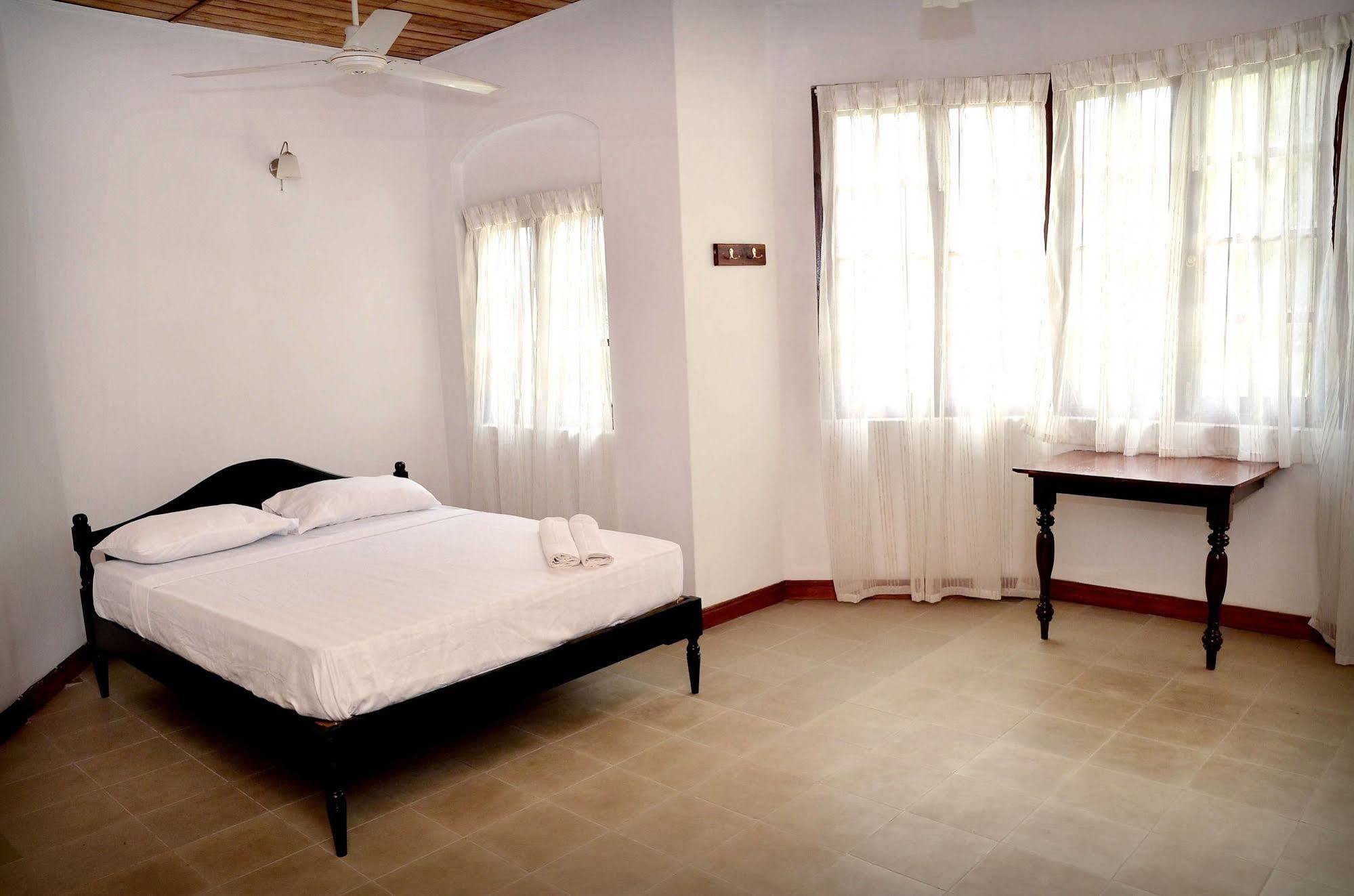 Pearl House Hotell Kandy Exteriör bild
