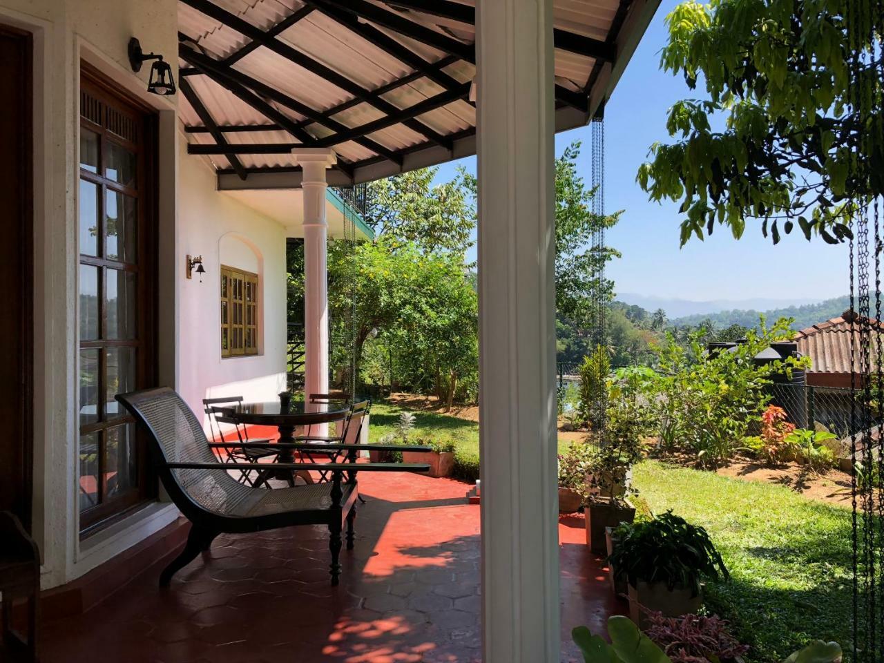 Pearl House Hotell Kandy Exteriör bild