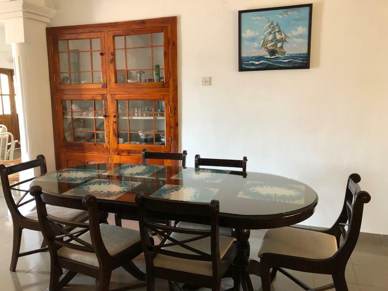 Pearl House Hotell Kandy Exteriör bild